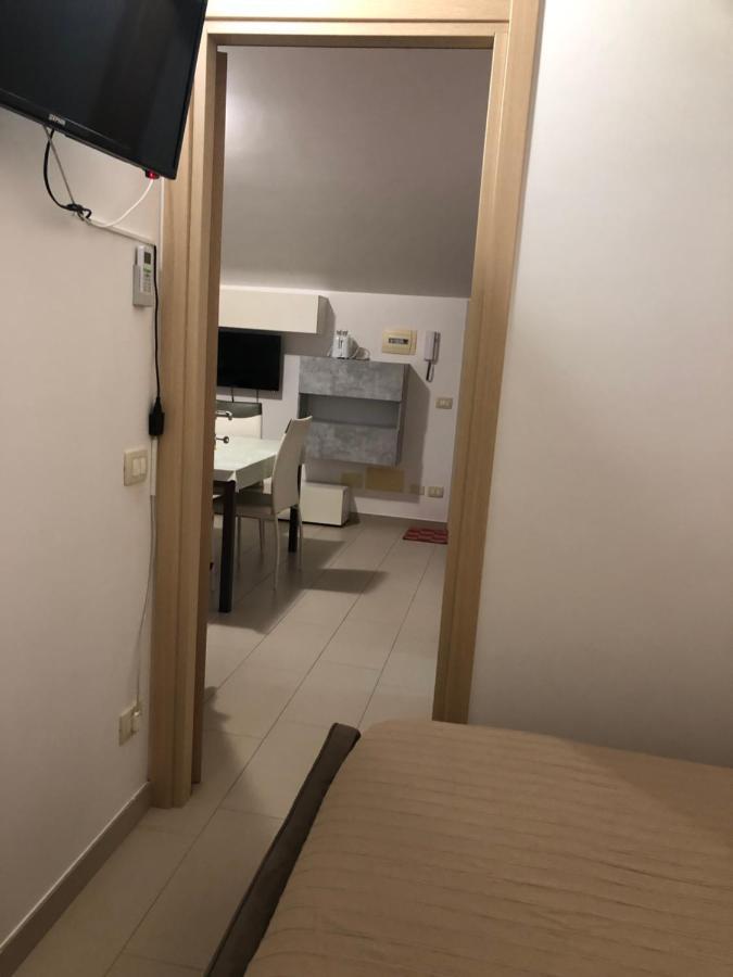 Appartamento Mansarda Mentana Due Vittoria Esterno foto